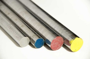 在煤礦下選用液壓錨桿鉆機(jī)的原因？